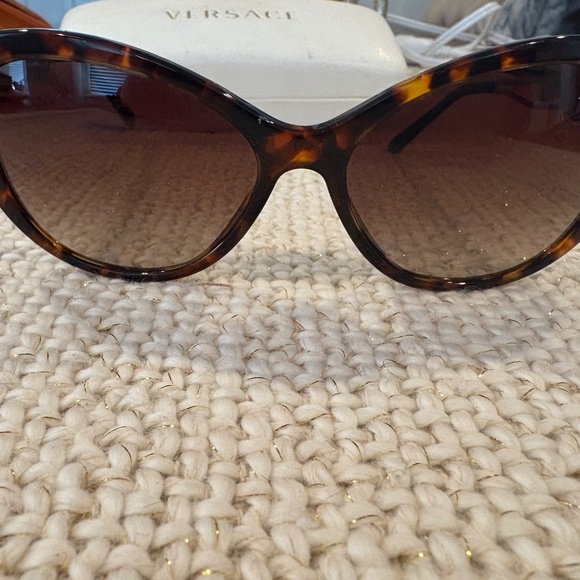 Versace Brown Tortoise Shell Style 4295 - Picture 2 of 9